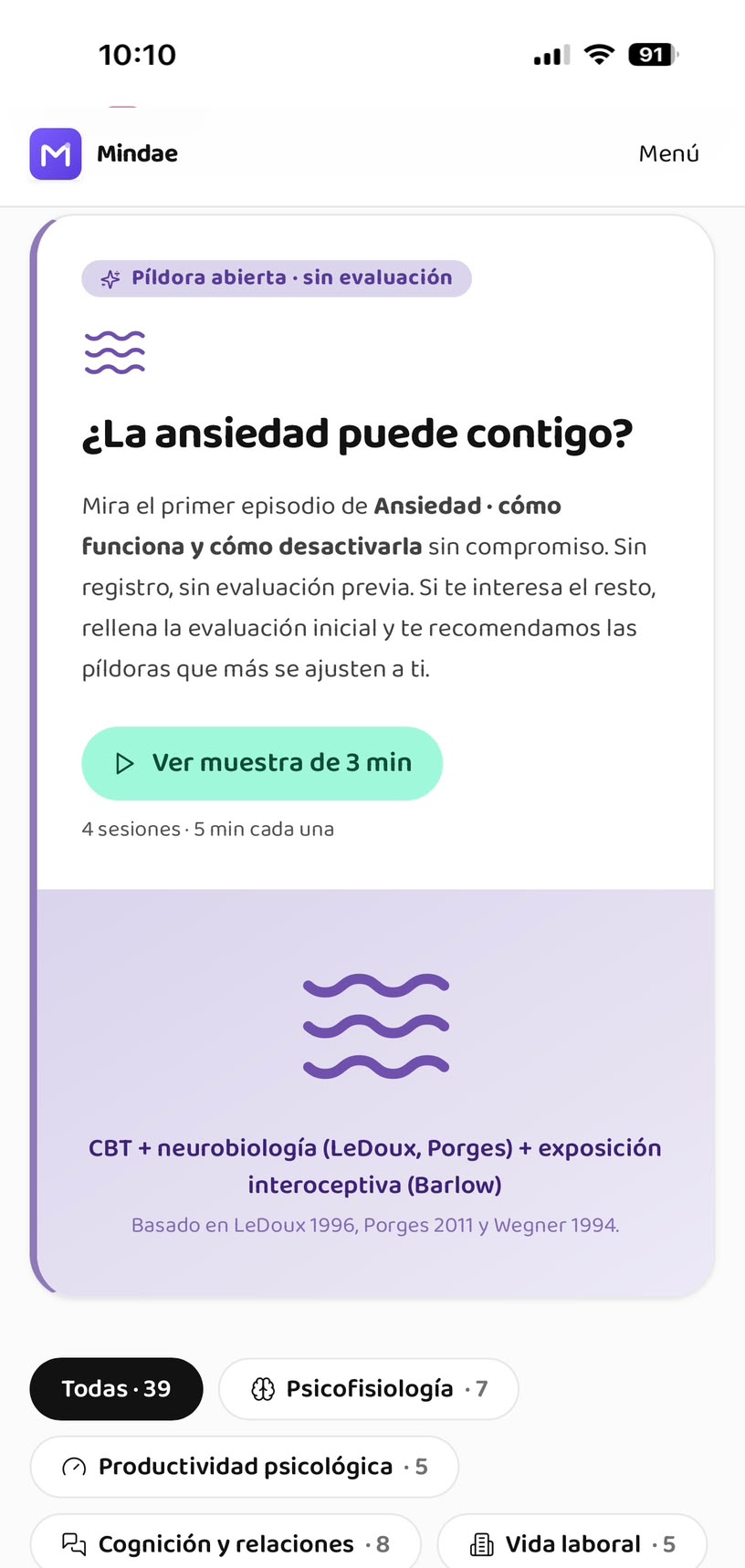 Empleado viendo una píldora formativa en Mindae